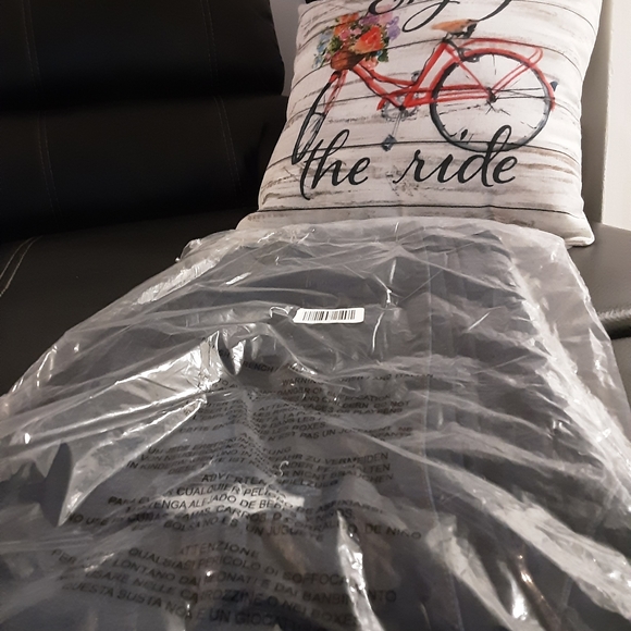 Fashion Nova Jeans - Picture 4 of 4